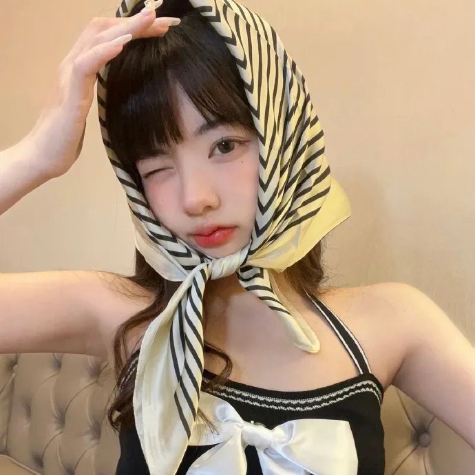 舞社里的酷女孩